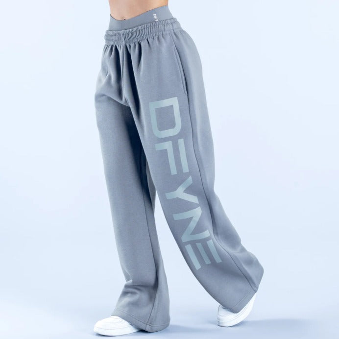Signature Wide Leg Jogger